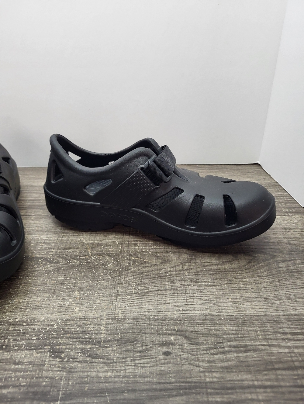 Oofos Oocandoo Recovery Sandals Shoes Black Women 7 New - Picture 3 of 8